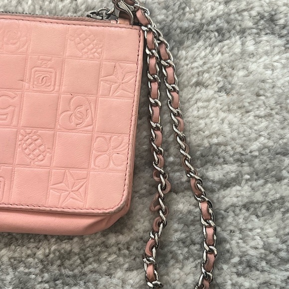 Vintage Chanel Pink Lambskin Precious Symbols Pochette - Picture 14 of 15
